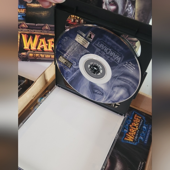 WarCraft 3 & Expansion CIB PC game - Picture 5 of 5